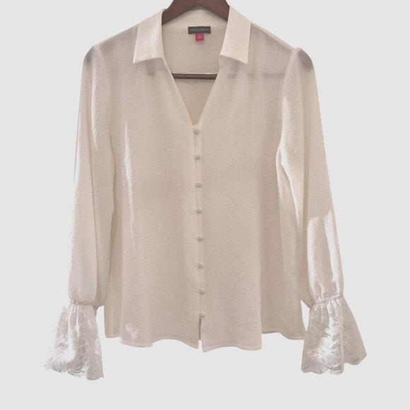 Vince Camuto Textured White Blouse With Lace Cuffs & Button-Up Closure Sz L - Picture 1 of 7